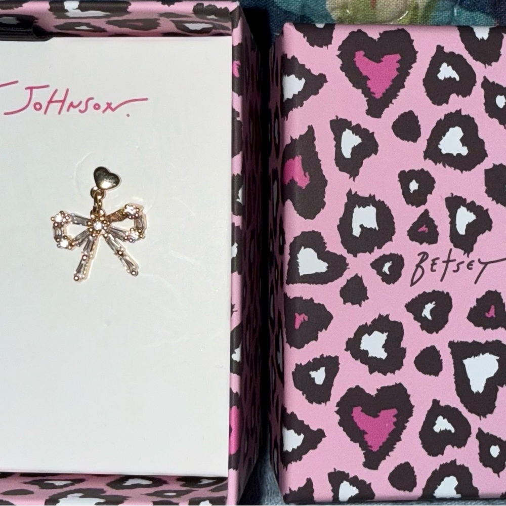 Betsey Johnson Bow Earrings